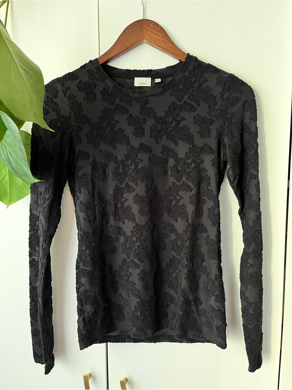 Aritzia Wilfred Black Textured Sheer Long Sleeve Top